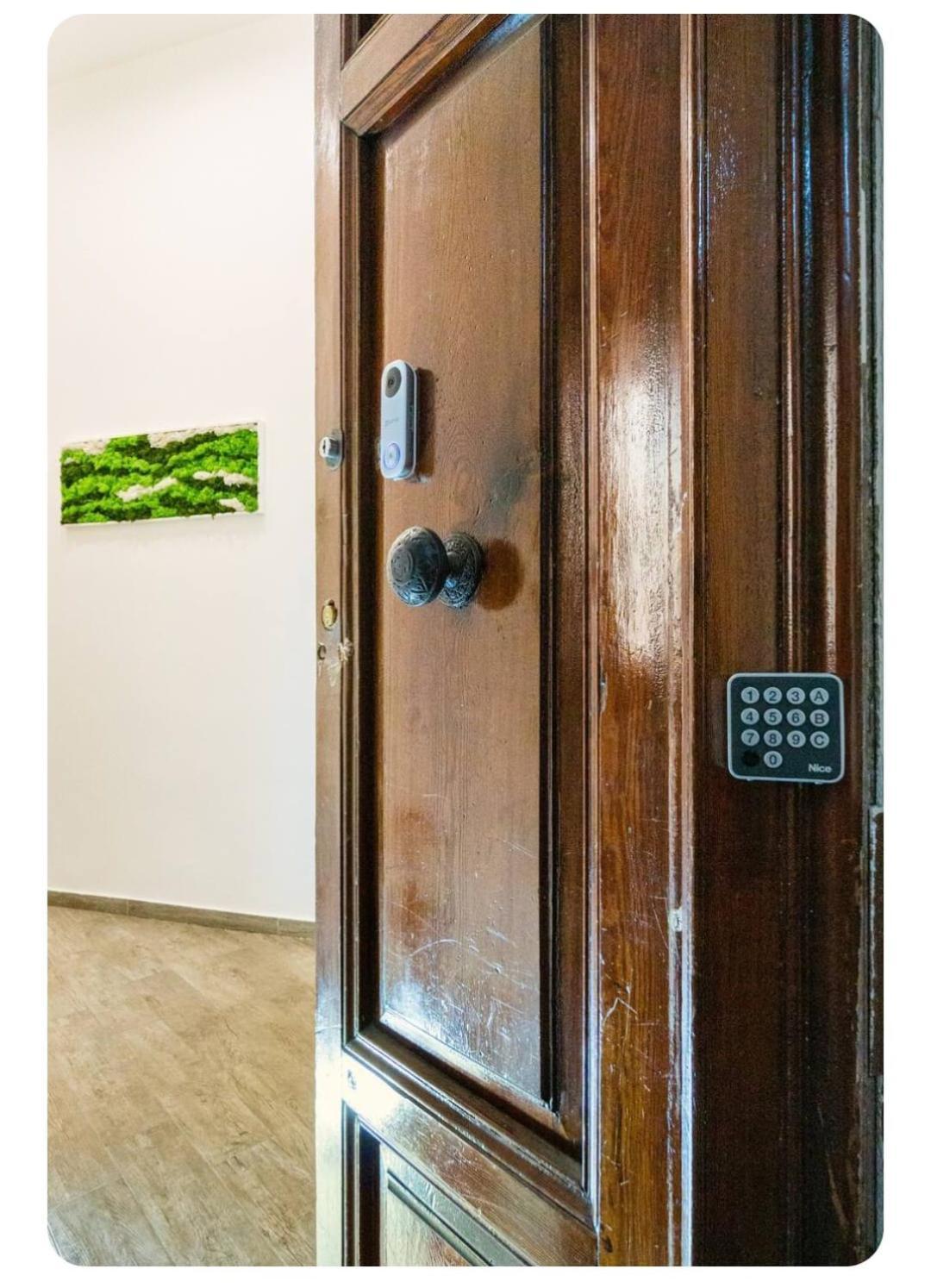 B&B Da Ary Colorful Rooms Naples Exterior photo
