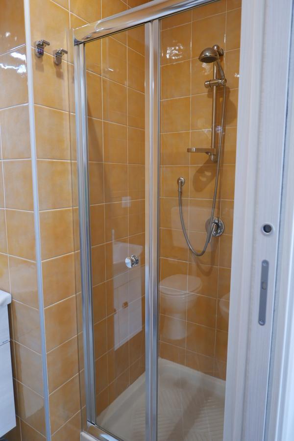 B&B Da Ary Colorful Rooms Naples Exterior photo